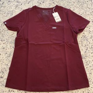 FIGS Catarina One Pocket Scrub Top - NWT